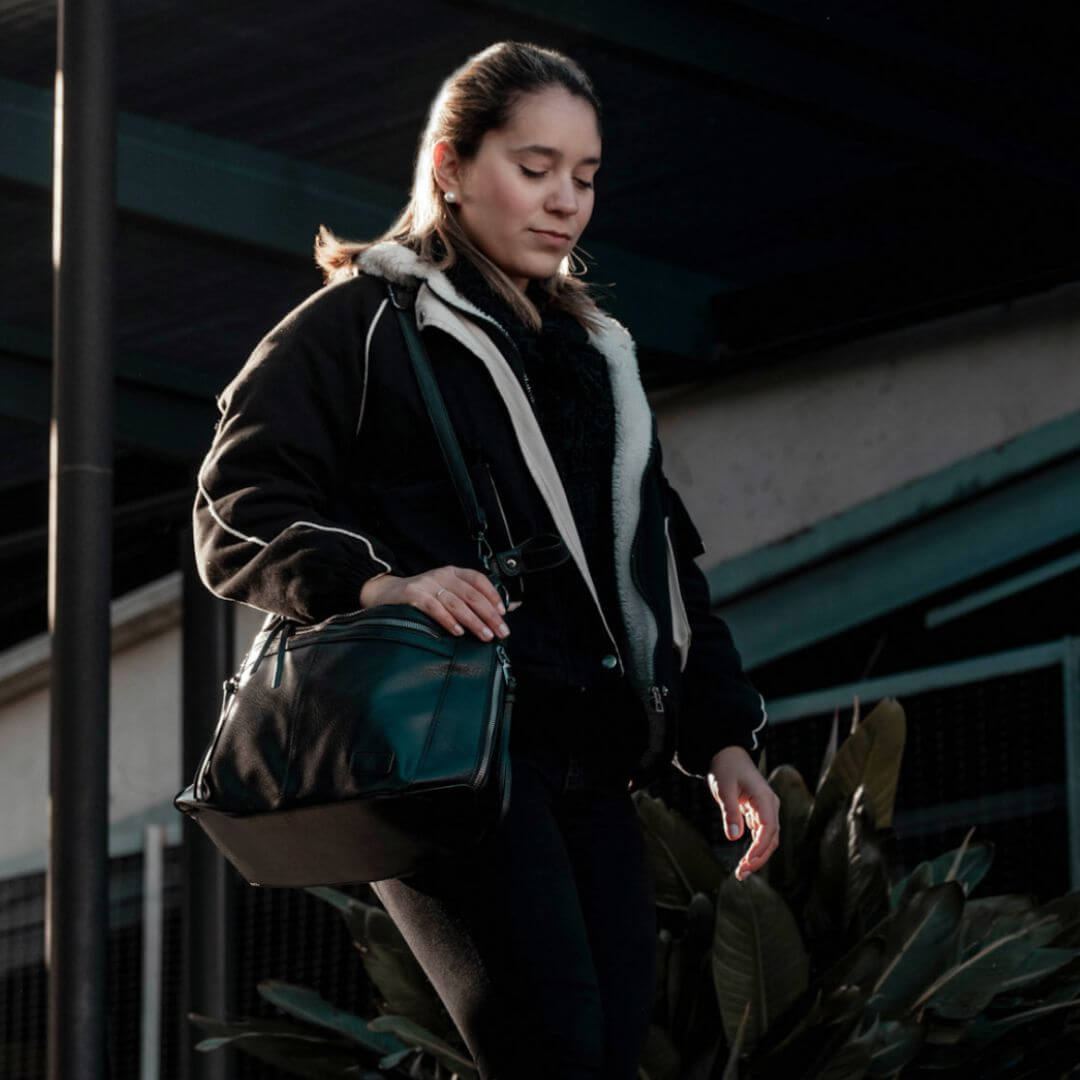 Annikas Elegante Reißverschluss-Tasche | Schultertasche