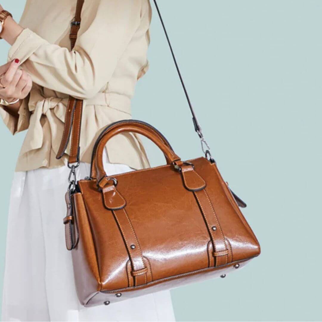 Theresas Eleganter Begleiter  |  Schultertasche