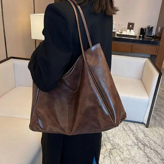 Claras Zeitlose Tragetasche | Schultertasche