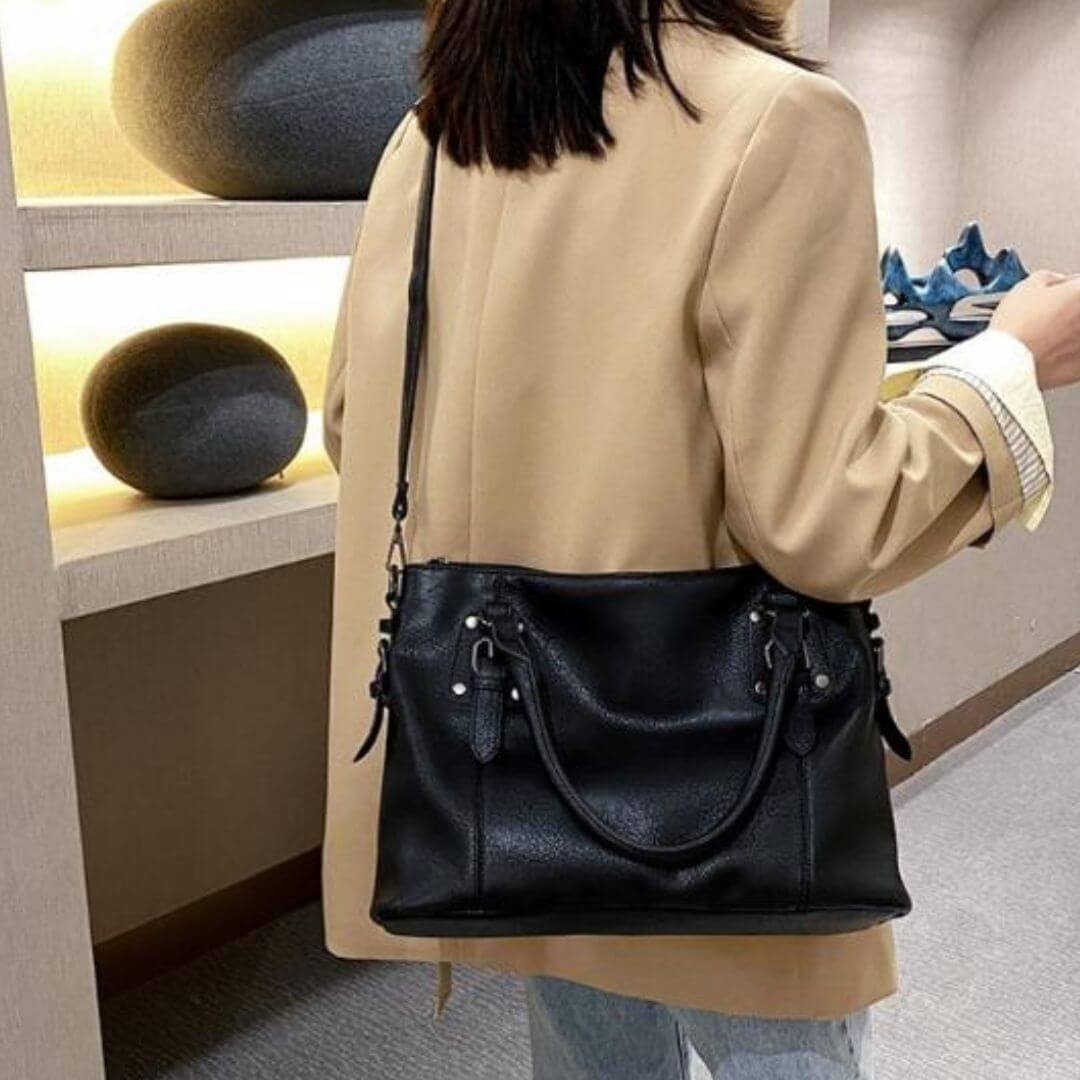 Nikas Zeitloser Begleiter | Handtasche